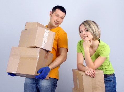 Packing and loading support for a flat move in Debeauvoirtown