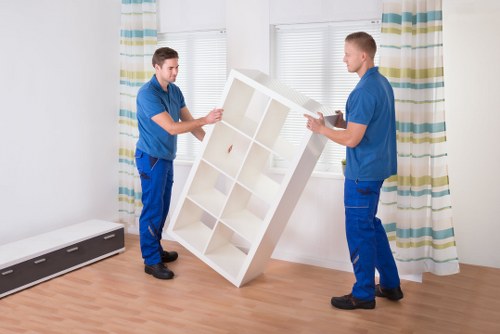 Furniture transport and collection service in De Beauvoir Town
