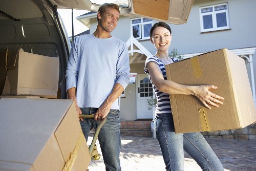 Local movers supporting a Debeauvoirtown residential relocation
