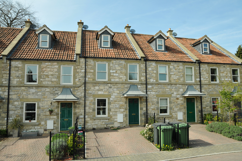 Mover assessing access and planning a safe home removal